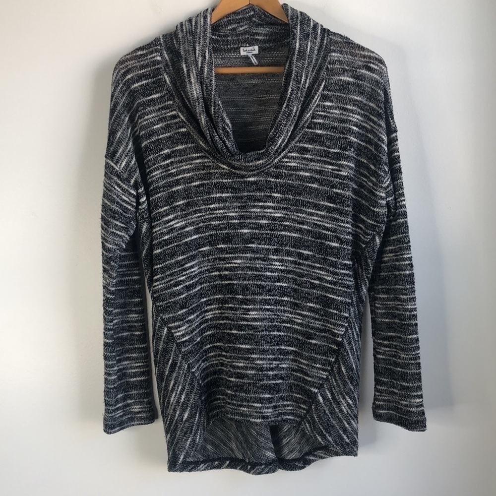 Splendid cowl neck sweater